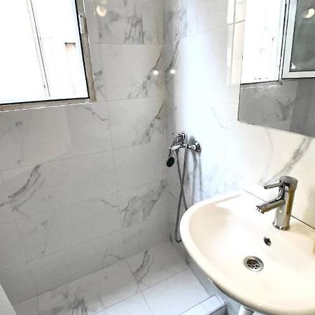 The Bohemian In Exarcheia Athens Center Apartment Exterior foto